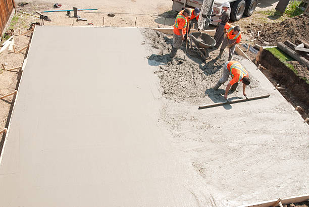 Best Affordable concrete contractor  in Dumas, TX